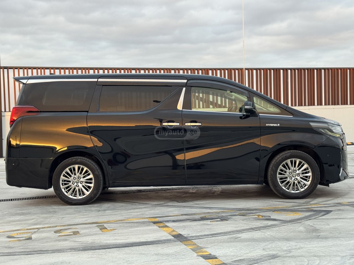 Toyota Alphard - фото 5