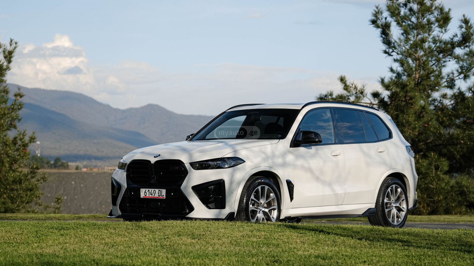 BMW X5 - фото 2