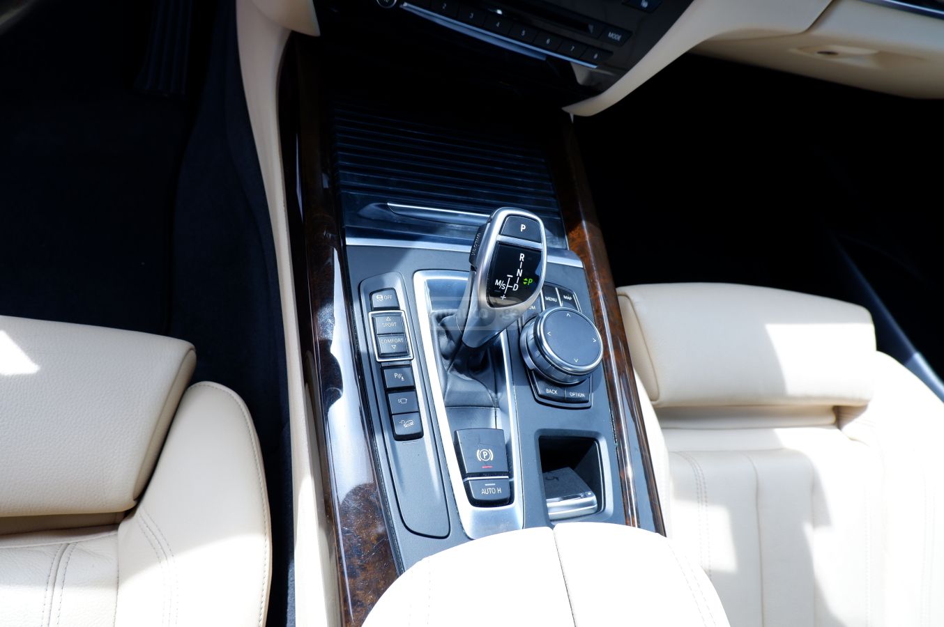 BMW X5 - фото 14