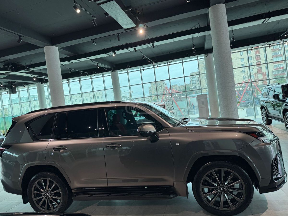 Lexus LX 600 2023 — миниатюра 3