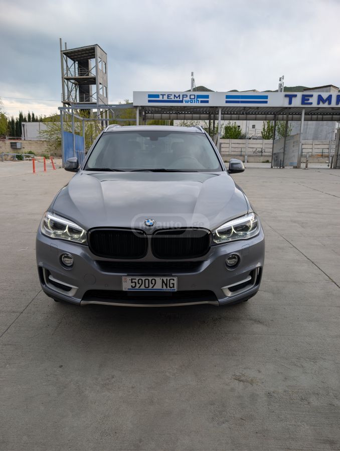 BMW X5 - фото 4