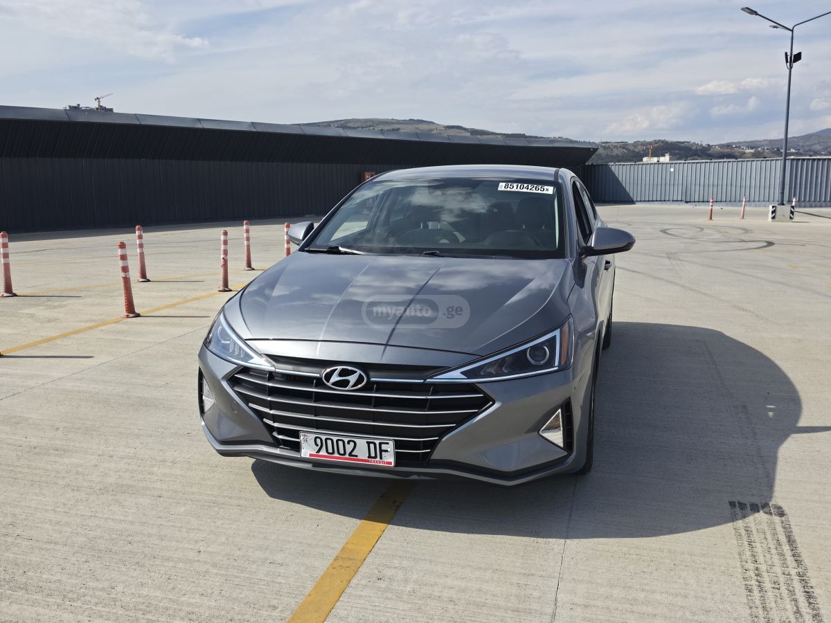 Hyundai Elantra - фото 11