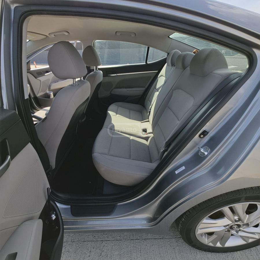 Hyundai Elantra - фото 6