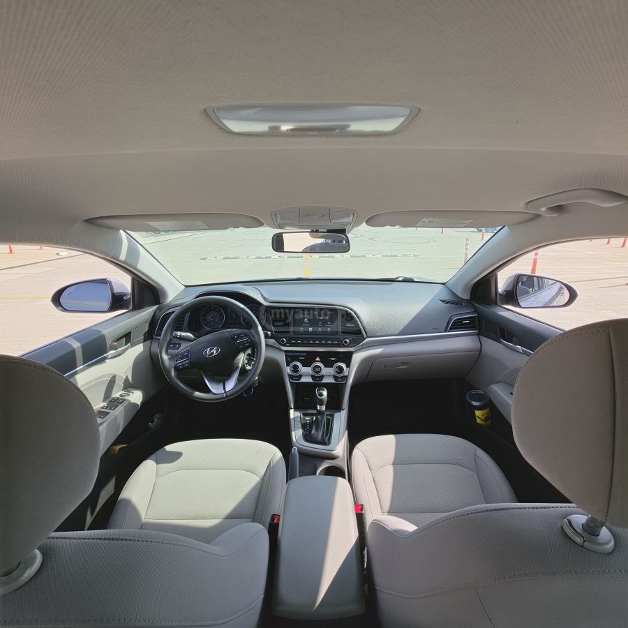 Hyundai Elantra - фото 7