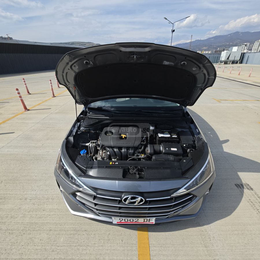 Hyundai Elantra - фото 8