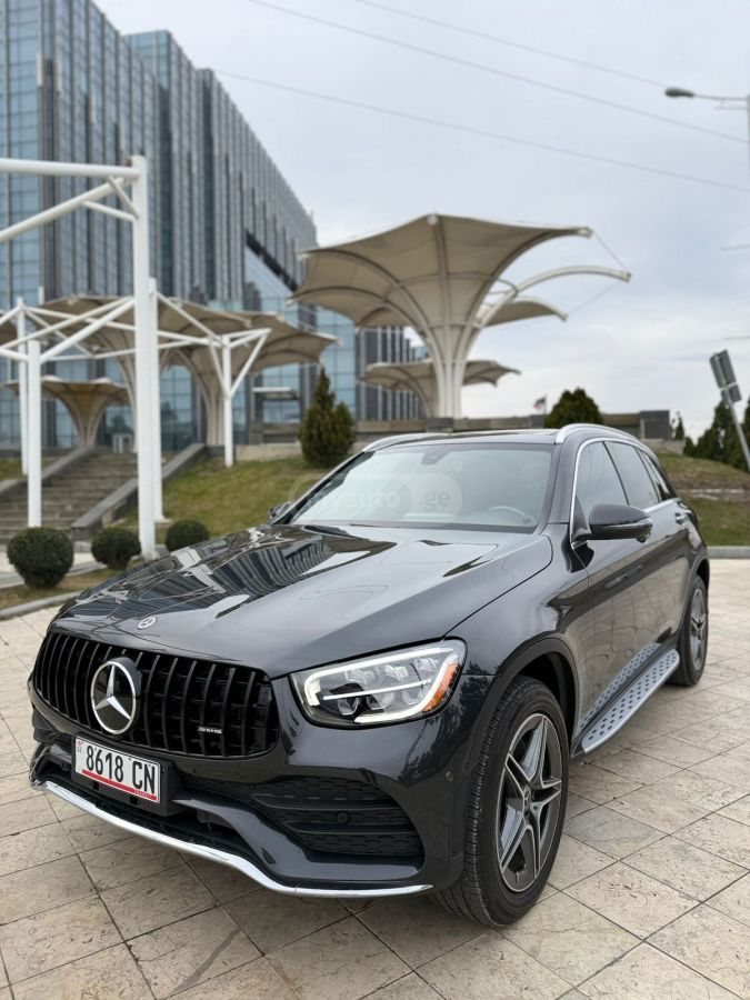 Mercedes-Benz GLC 300 - фото 1