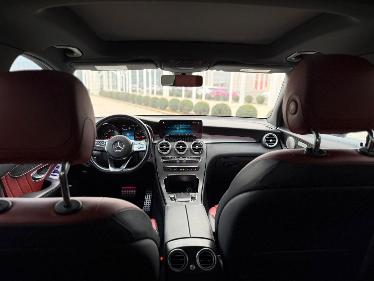 Mercedes-Benz GLC 300 - фото 11