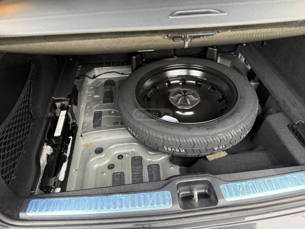 Mercedes-Benz GLC 300 - фото 9