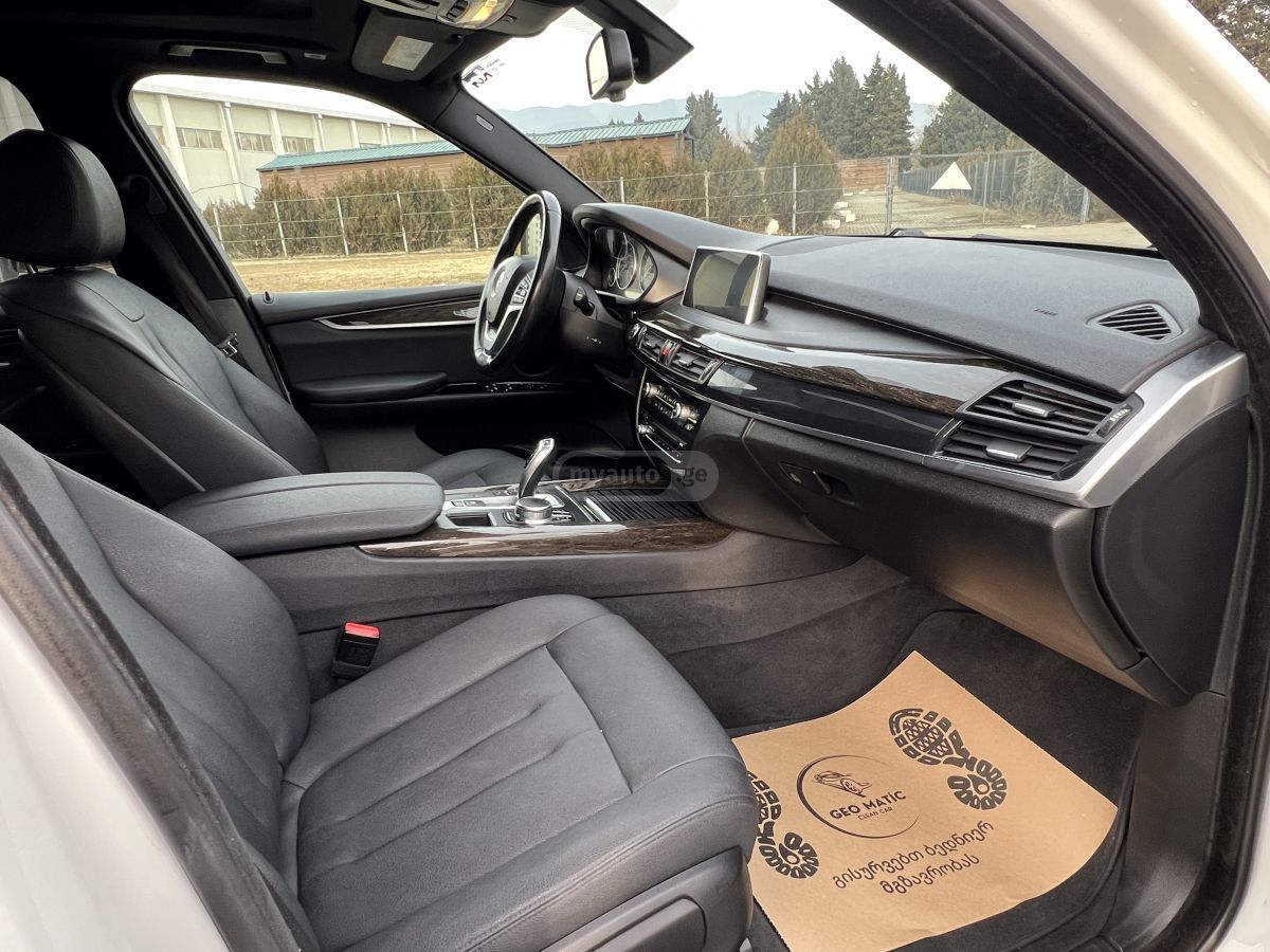 BMW X5 - фото 5