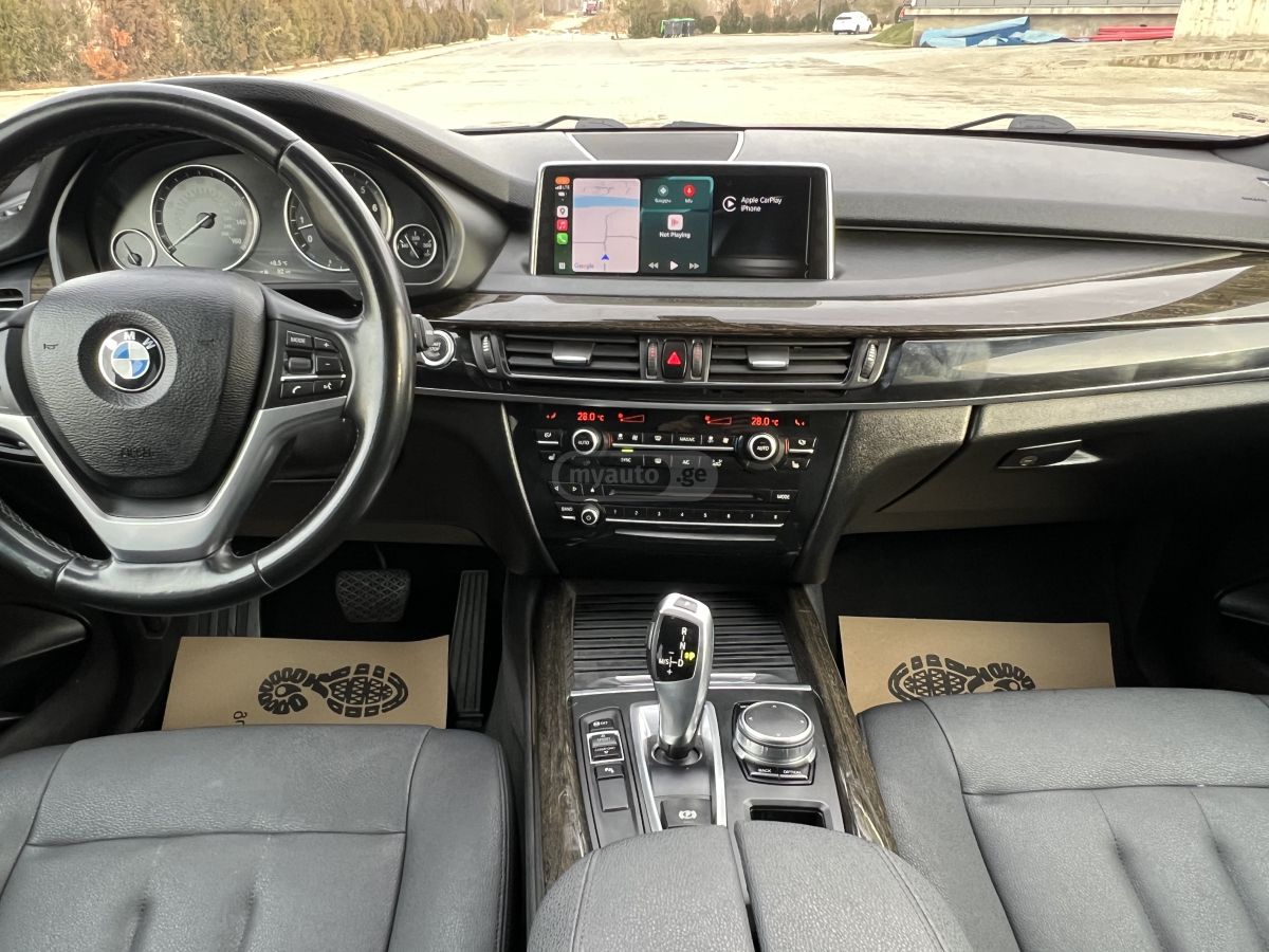 BMW X5 - фото 6