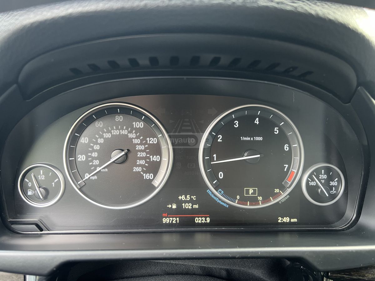 BMW X5 - фото 8