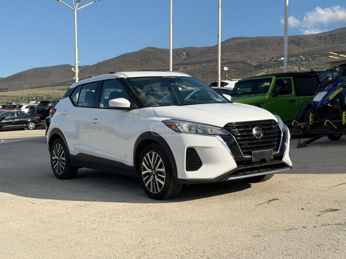 Nissan Kicks - фото 1