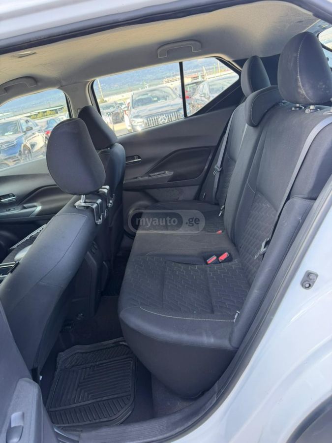 Nissan Kicks - фото 11