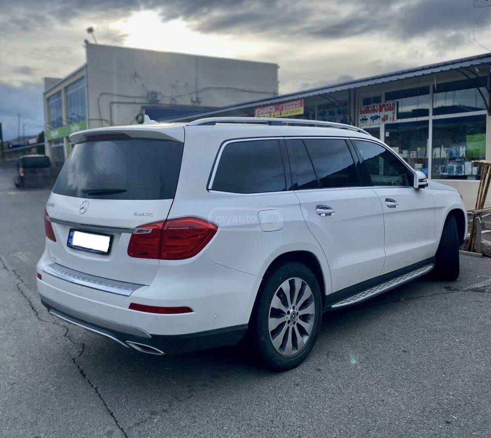 Mercedes-Benz GL 450 - фото 3