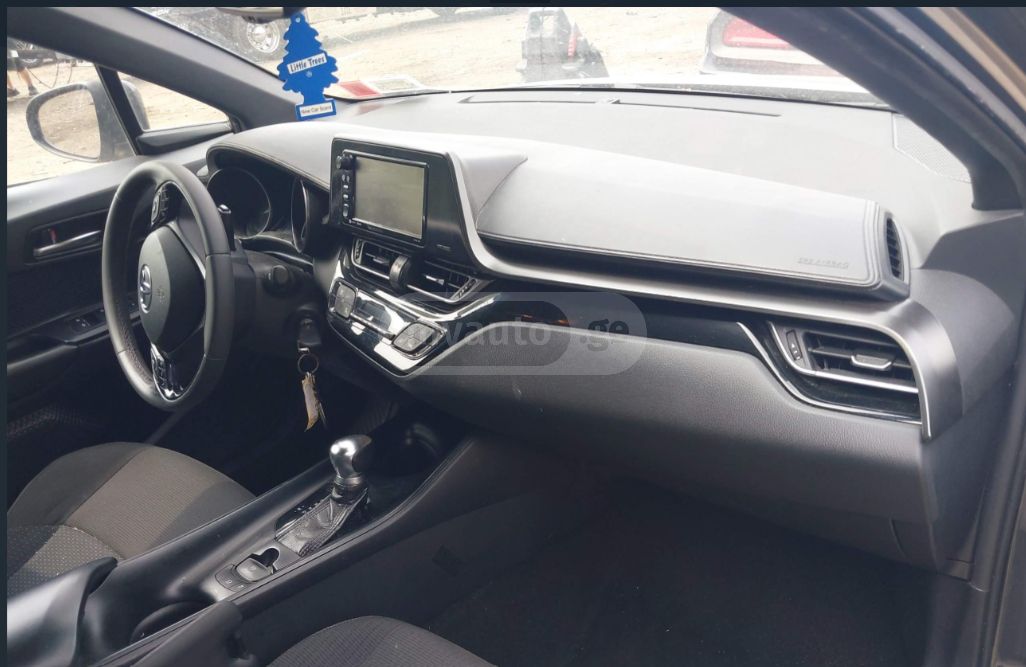 Toyota CHR - фото 3