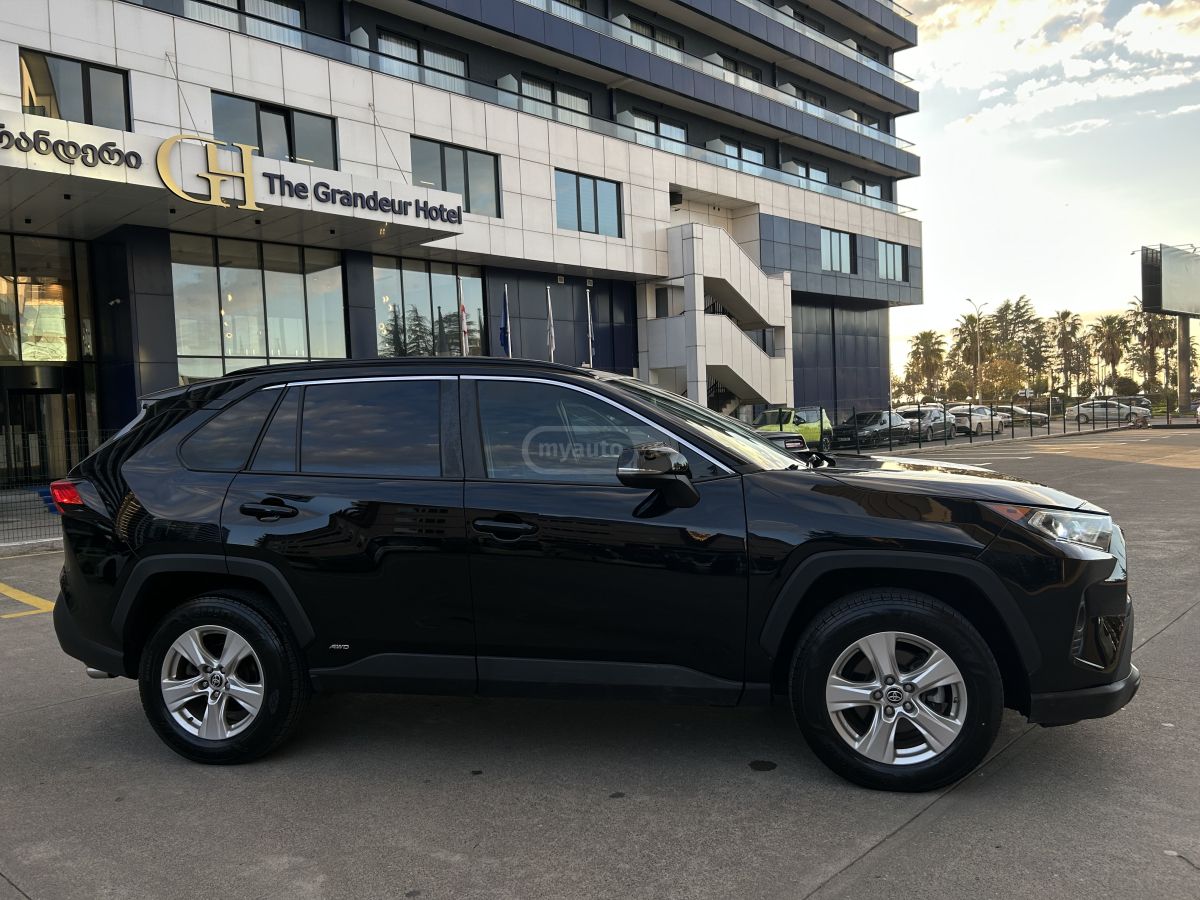Toyota RAV 4 - фото 10