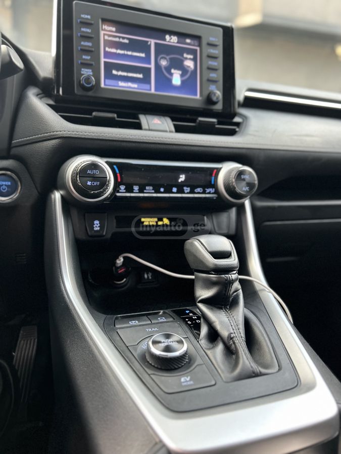 Toyota RAV 4 - фото 12