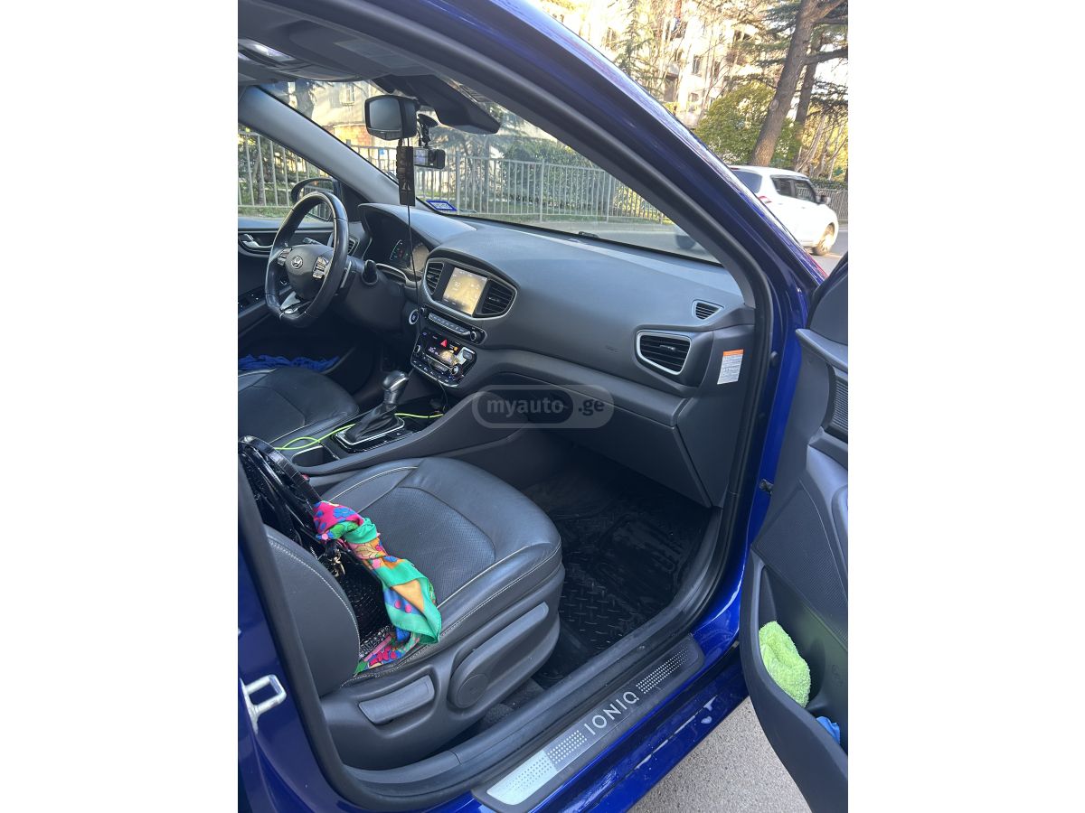 Hyundai Ioniq - фото 6
