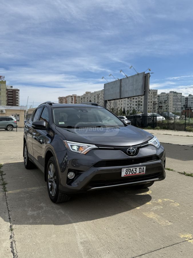 Toyota RAV 4 - фото 3