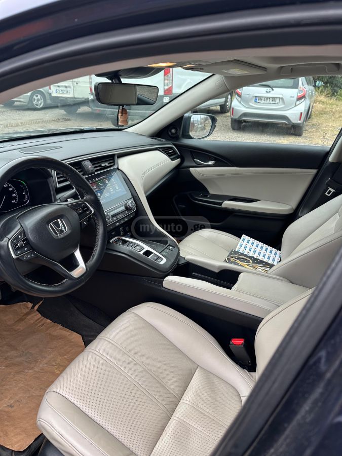 Honda Insight - фото 3