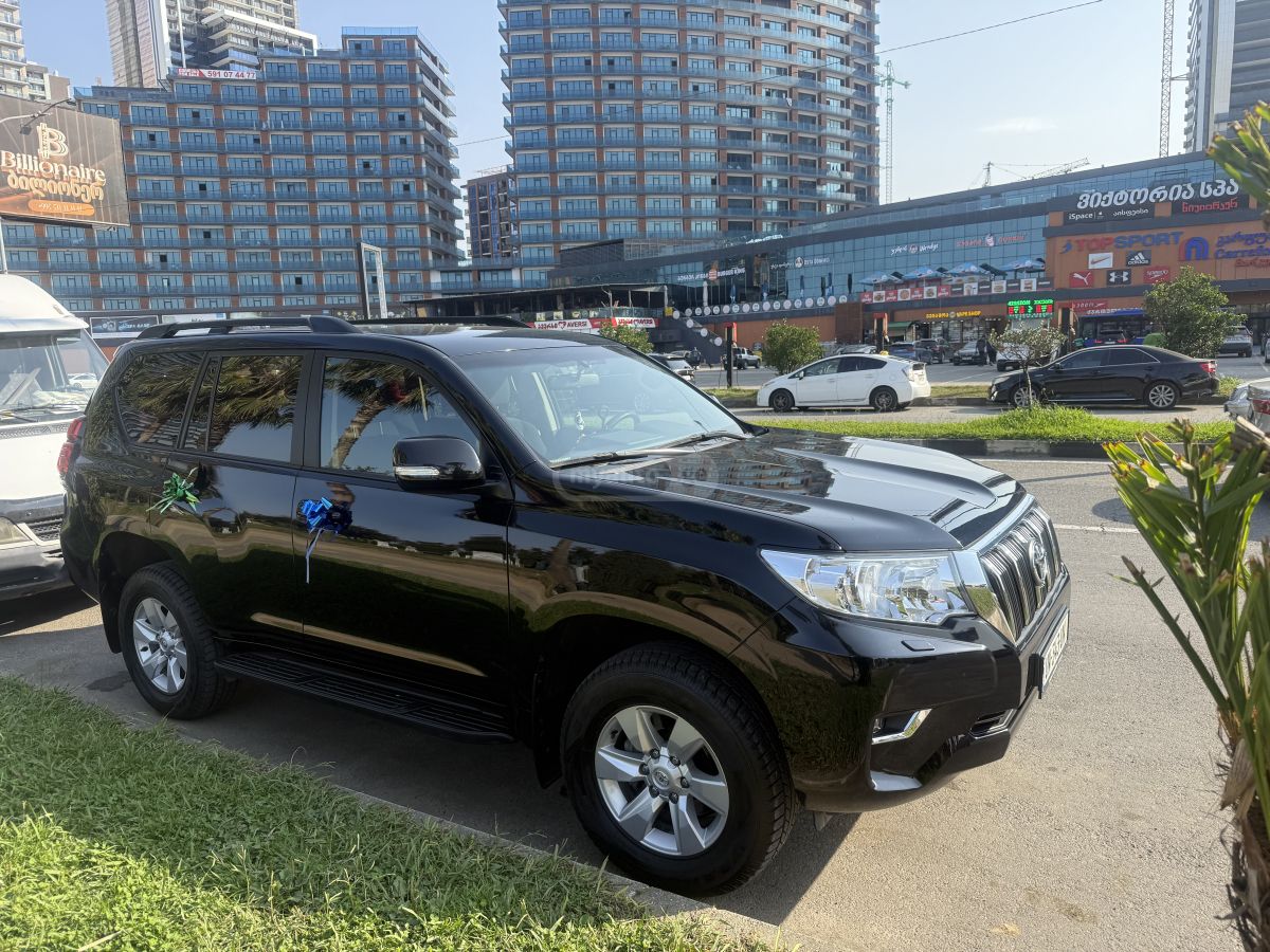 Toyota Land Cruiser Prado - фото 1