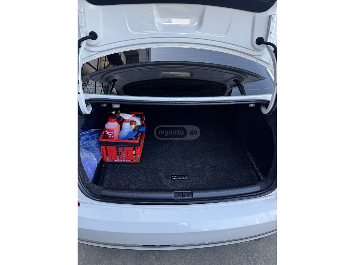 Volkswagen Passat - фото 11