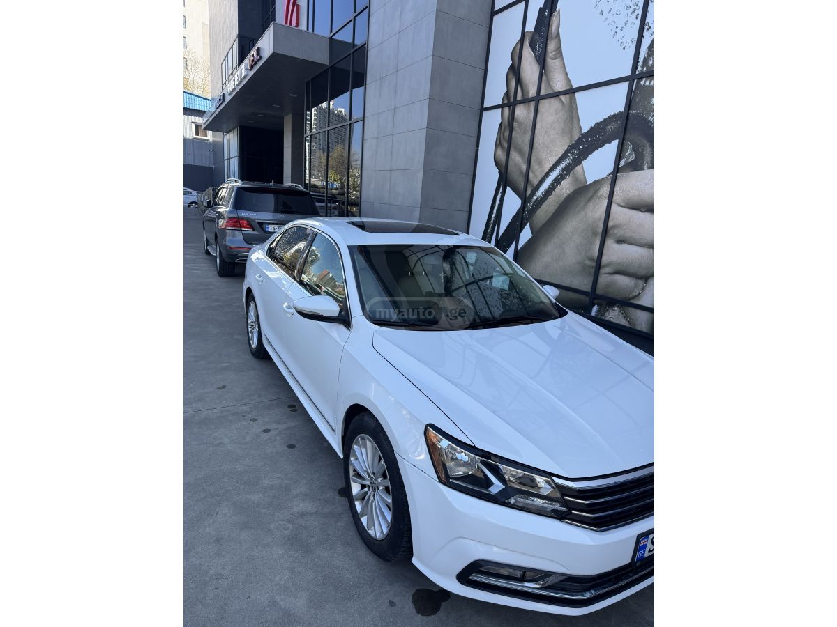 Volkswagen Passat - фото 2