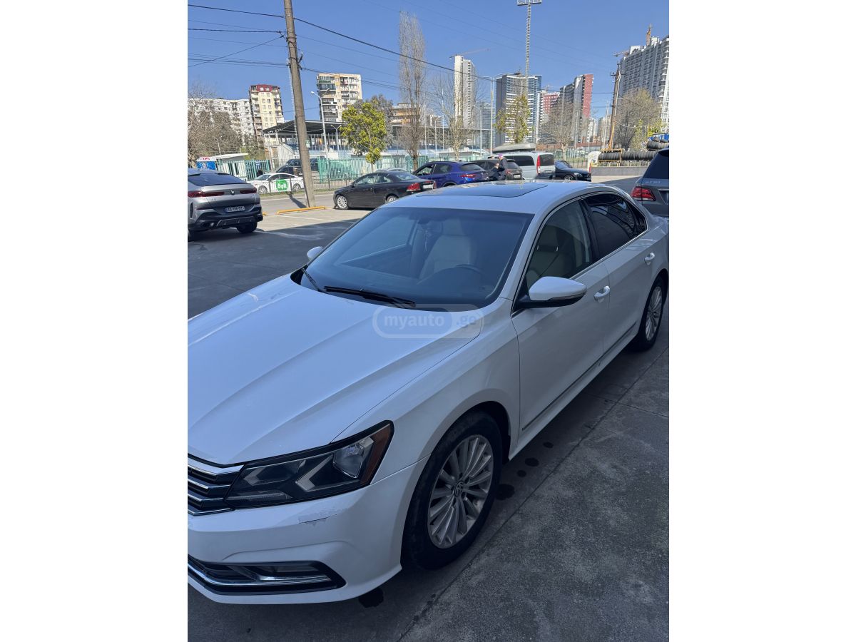 Volkswagen Passat - фото 6