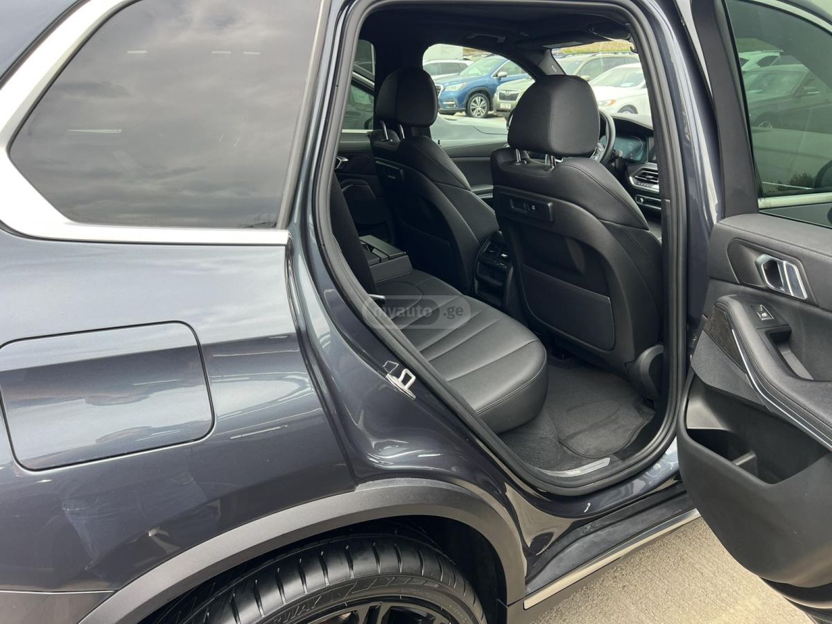 BMW X5 - фото 14