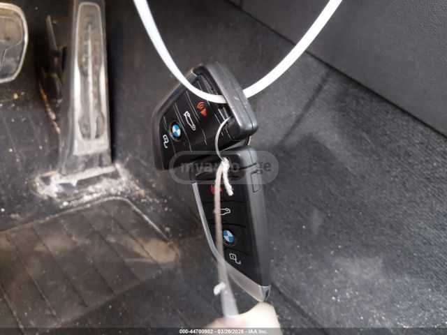 BMW 340 M340I XDRIVE 2023 — миниатюра 14