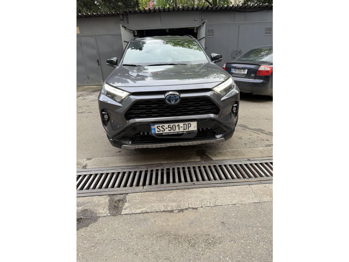 Toyota Rav 4 - фото 3