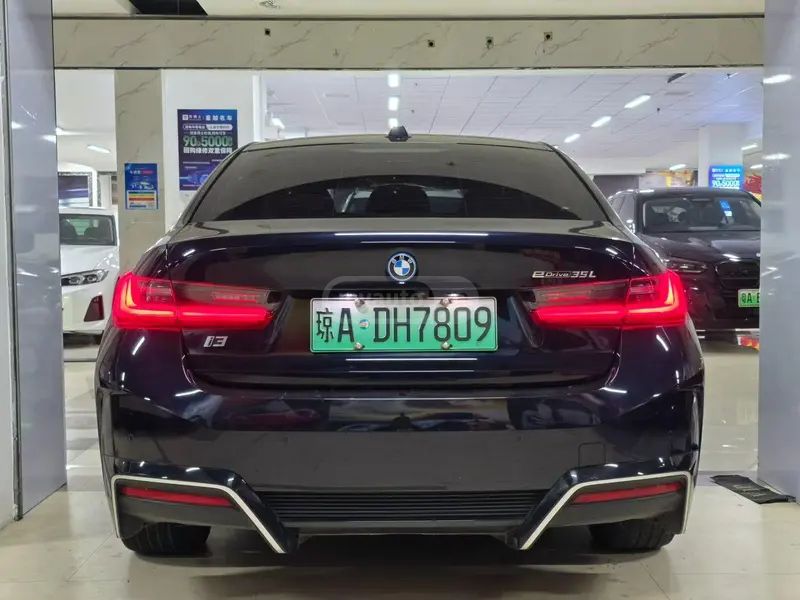 BMW I3 2025 — миниатюра 5