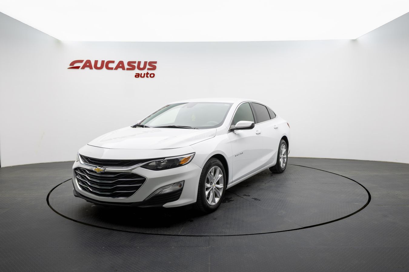 Chevrolet Malibu - фото 1