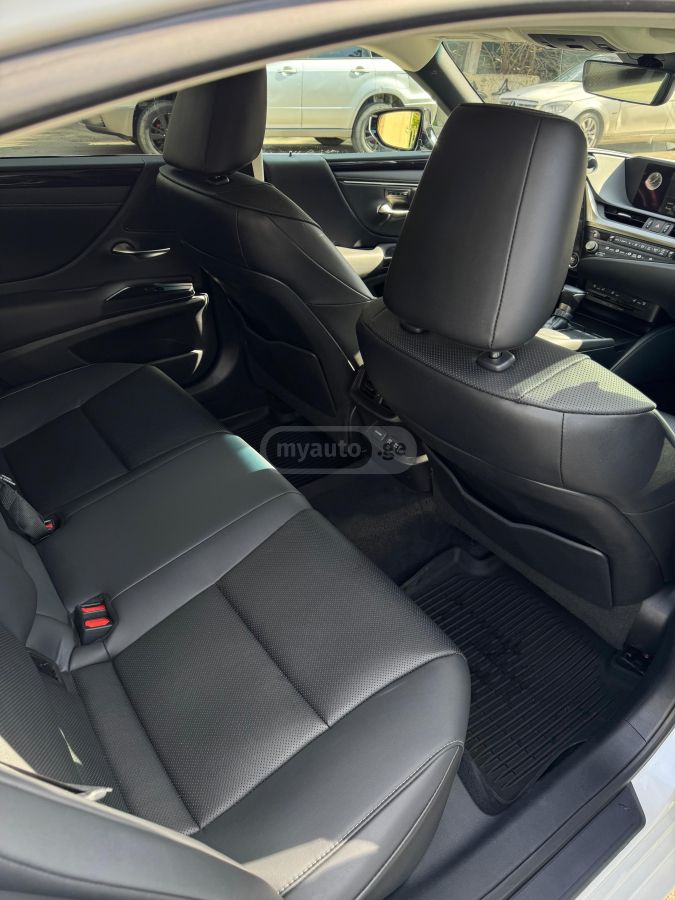 Lexus ES 250 - фото 8