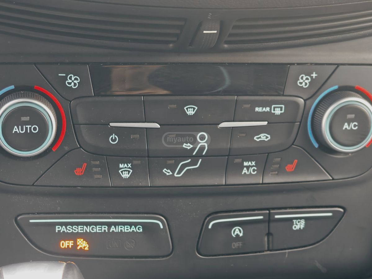 Ford Escape - фото 12