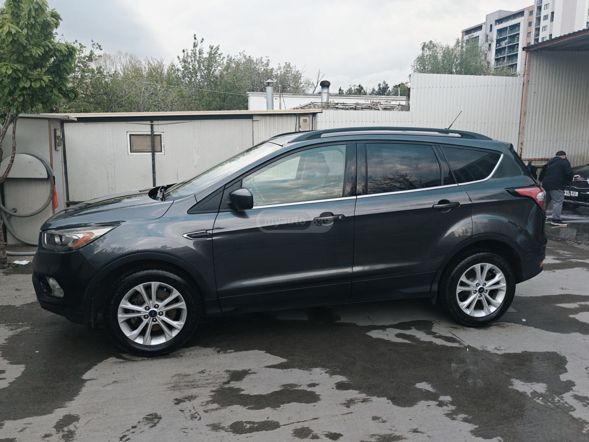 Ford Escape - фото 15