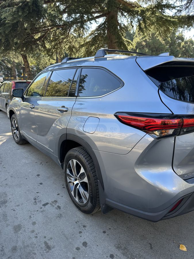 Toyota Highlander - фото 6