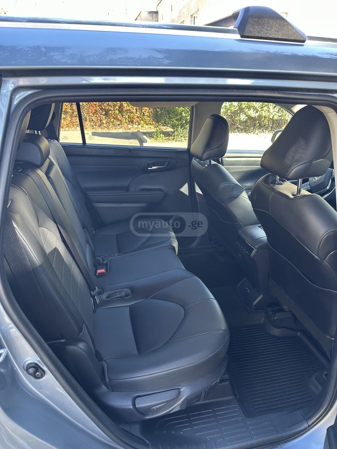Toyota Highlander - фото 7