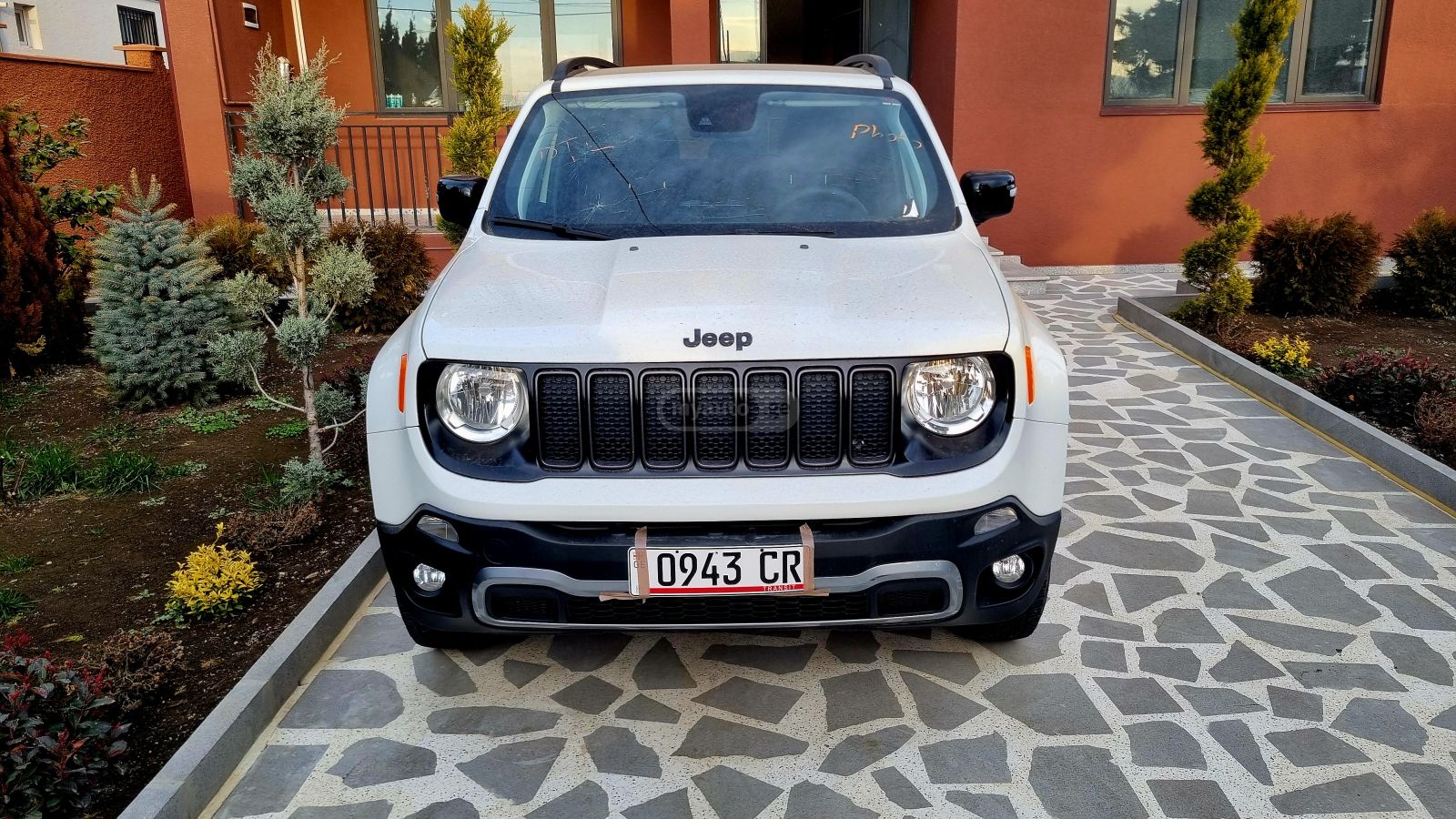 Jeep Renegade - фото 8