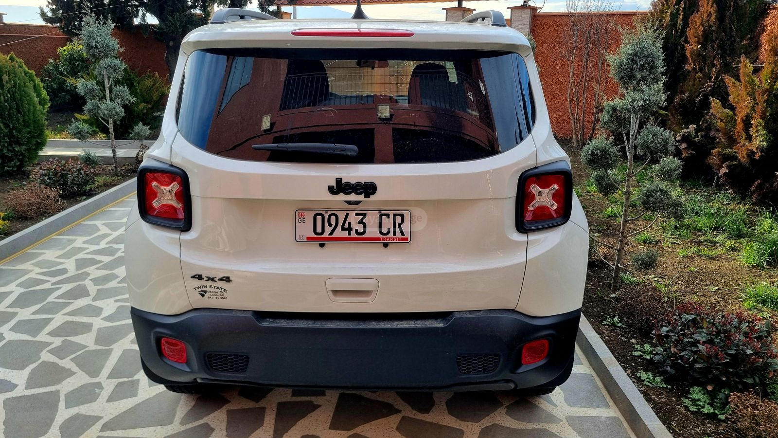 Jeep Renegade - фото 9