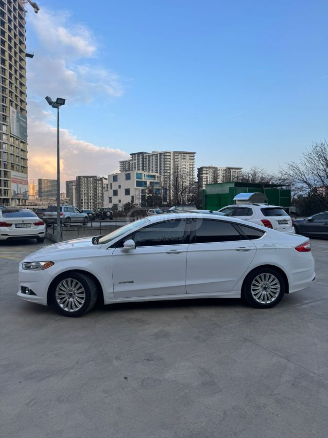 Ford Fusion - фото 2