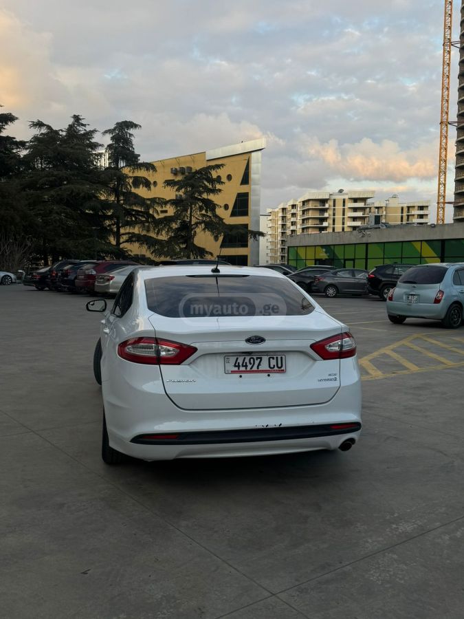 Ford Fusion - фото 6