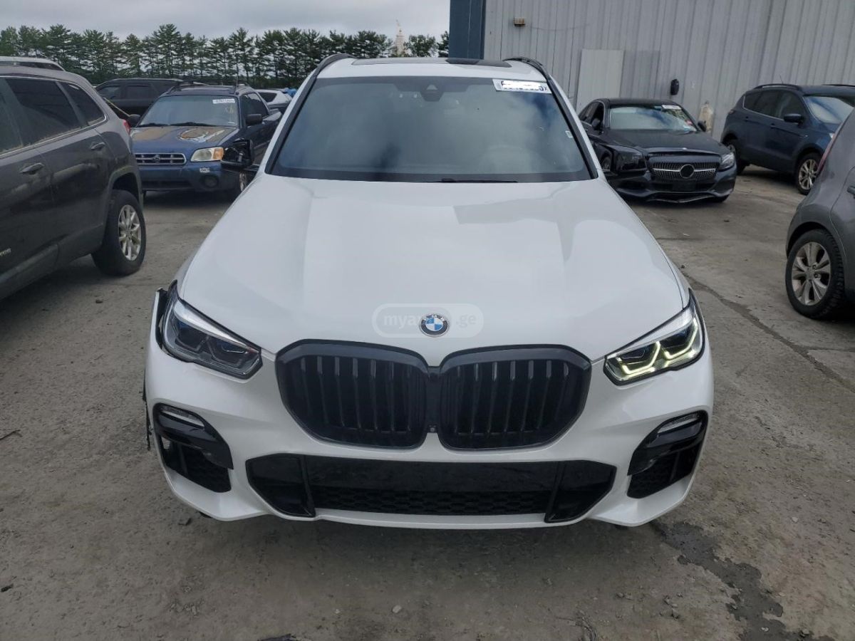 BMW xDrive40i 4dr All-Wheel Drive — миниатюра 2