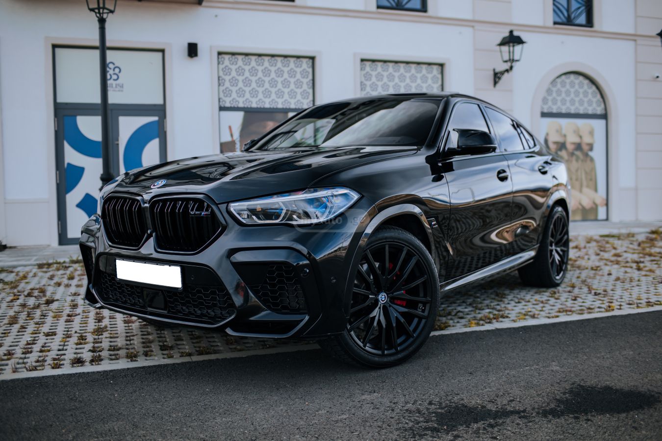 BMW X6 - фото 1