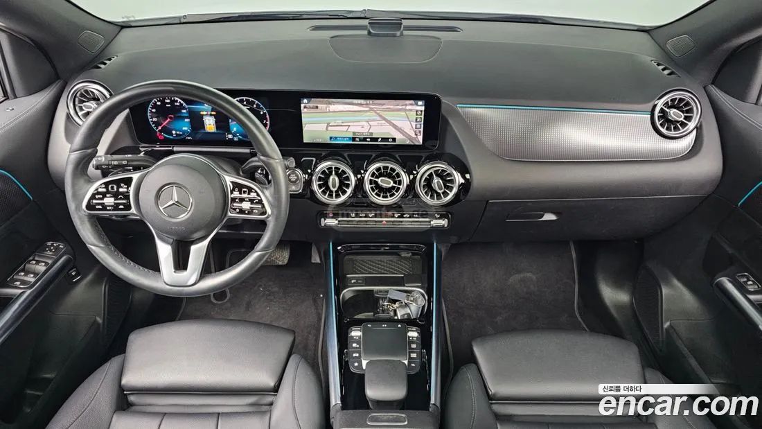 Mercedes-Benz GLA 45 AMG 2021 — миниатюра 7