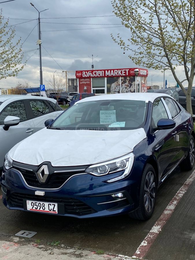 Renault Megane - фото 2