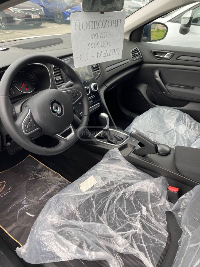 Renault Megane - фото 7