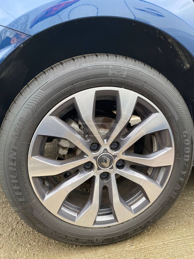 Renault Megane - фото 9