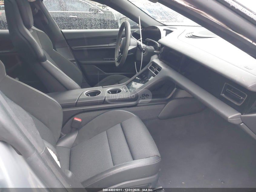 Porsche Taycan 4 S - фото 5