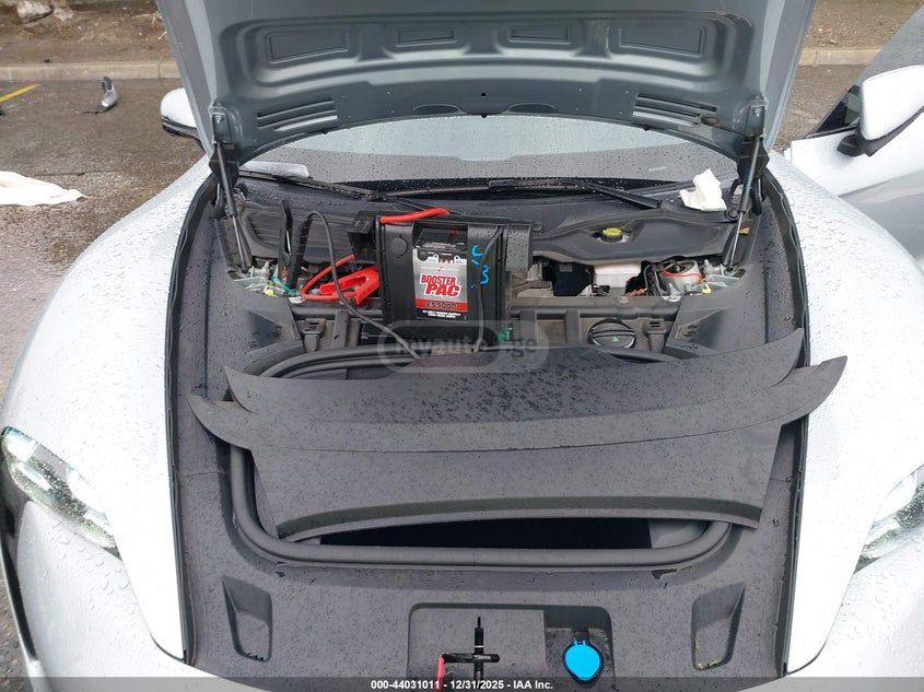 Porsche Taycan 4 S - фото 9